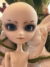 Isul Helios Pullip bambola