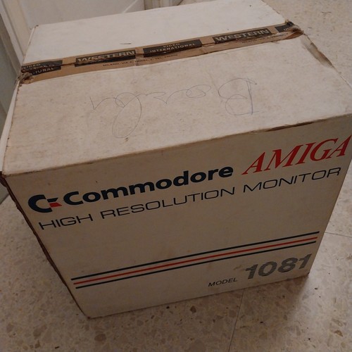 Commodore amiga 1081 monitor - commodore,