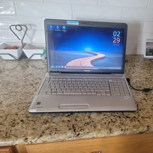 Toshiba satellite l505 - satellite,
