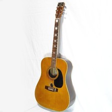 Chitarra acustica YAMAHA