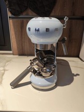 Smeg ECF01 1350W Macchina per
