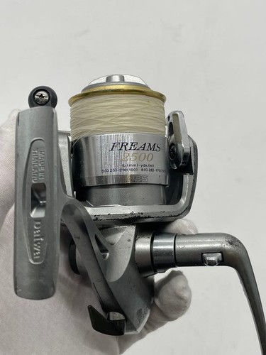 Daiwa freams 2500 spinning - freams,