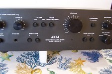AMPLIFICATORE  "AKAI  AM 2200"