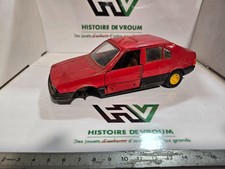 Alfa Romeo 33 - Burago 1/24 -