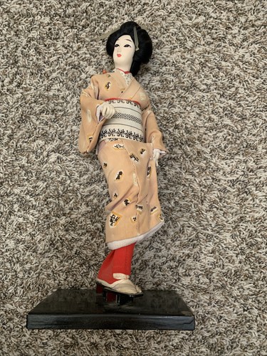 Statuina bambola geisha