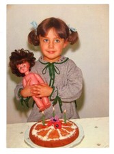 bambina compleanno bambola torta candeline vintage kitsch viaggiata 1974