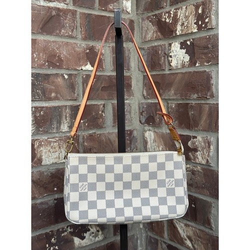 Louis vuitton pochette - louis,