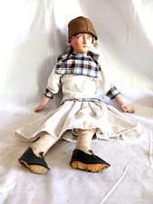 Vecchia bambola boudoir divano