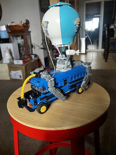 Lego fortnite battle bus - bus,