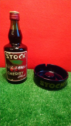 Stock cherry posacenere e - stock,