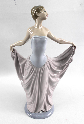 Ballerina lladro statua in - ballerina,