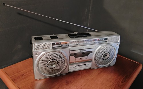 Registratore radio cassetta - radio,