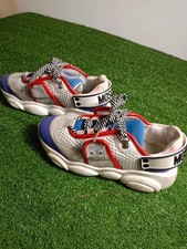 Moschino - this is not a moschino toy