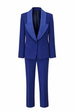 Tailleur donna elegante in