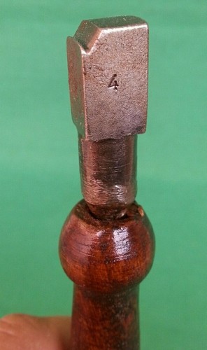 Antico vecchio utensile - antico,