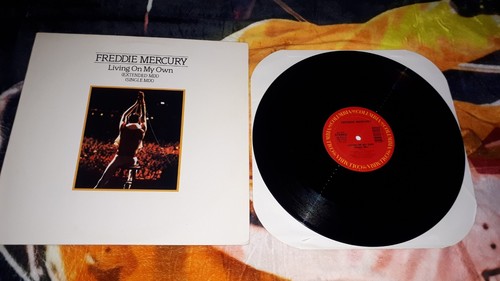 Freddie mercury living my - mercury,