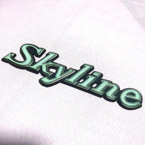 Emblema nissan skyline - emblema,