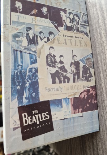 The beatles anthology vhs - beatles,