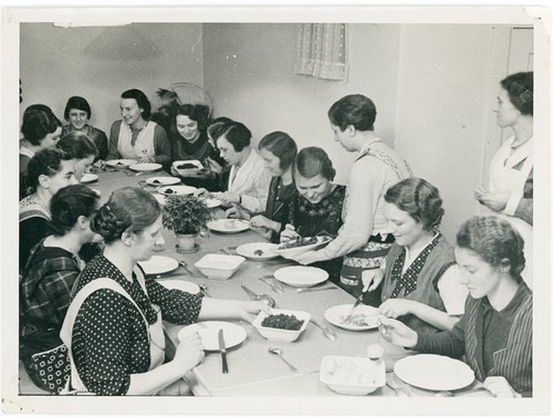 Giovane bella donna bdm - bdm, cena