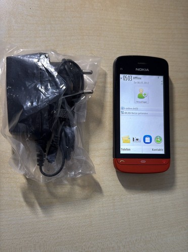 Nokia rm 697 - c5-03, •