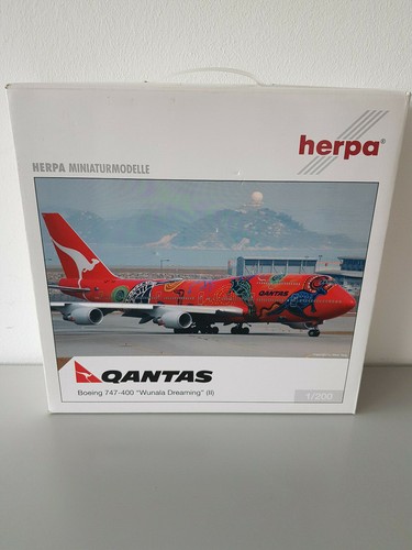 200 herpa wings qantas - herpa,