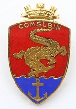 distintivo spilla pins