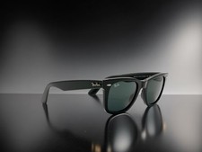 Ray-Ban Wayfarer Classics