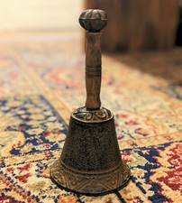 20cm Solid Cast Iron Wooden