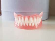 PROTESI TOTALE SUPERIORE E INFERIORE NUOVI DENTI FINTI ZAHNE ZAHNERSATE DENTURE