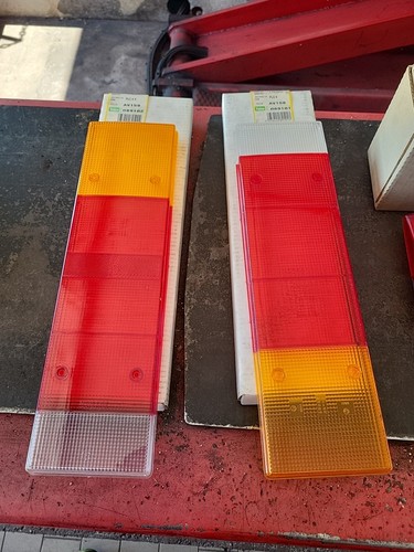 Coppia plastica fanale - coppia,