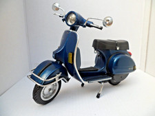 Vespa P 200 E 1978 Blue 1:12