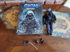 HOT TOYS   1/6 12" ACTION FIGURE GIGN  OPERATOR
