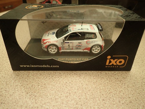 Ixo ram017 fiat - ixo, 1:43