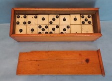 Gioco Domino XIX secolo osso ed ebano "Double-Six" completo di scatola in mogano