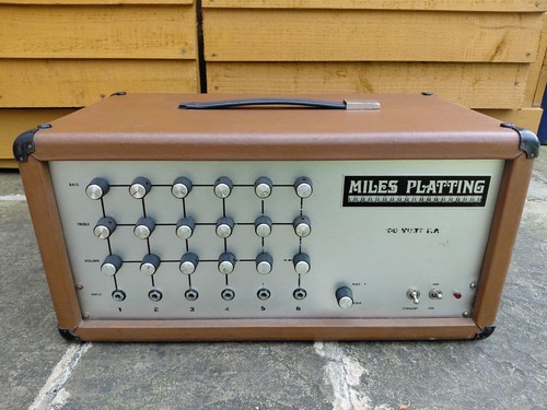 Raro amplificatore valvolare