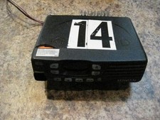 Kenwood TK-8302HU-1 Radio mobile analogica UHF (lotto #KY692)