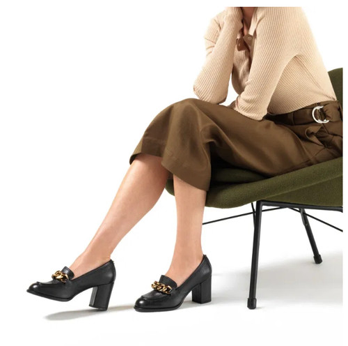 Russell bromley blockchain - russell, &