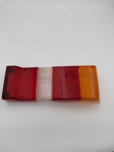 Plastica fanale posteriore - plastica,