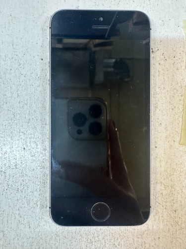 Apple iphone generazione - se, 1a