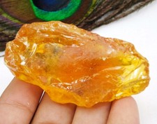 Ambra naturale grezza 92,95 ct