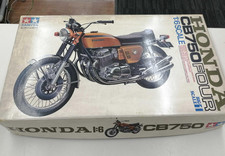 Tamiya 1/6 Honda Dream