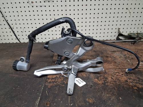 Genuine yamaha mt09 - genuine,