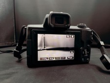 Canon EOS M50 Mark II con obiett. 18-150+2 batterie aggiuntive +scheda mem.128GB