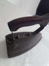 FERRO DA STIRO ANTICO