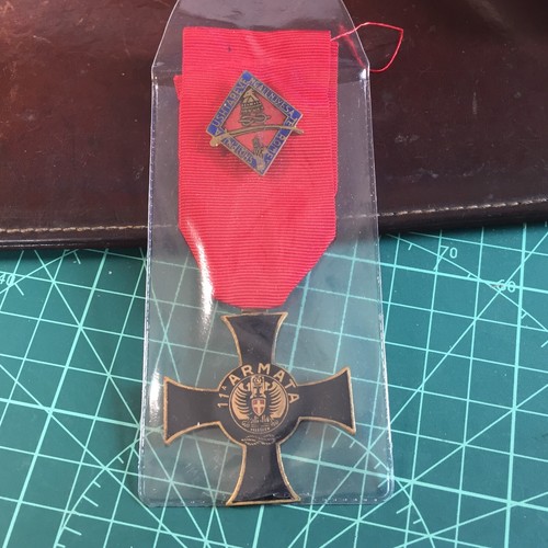 Croce vintage armata - -,