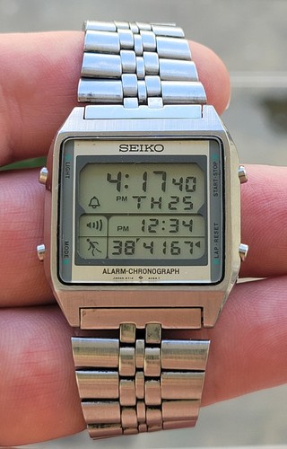 Seiko quartz sports 100 - quartz,