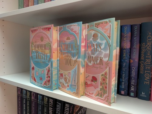 Fairyloot signed the summer - signed,