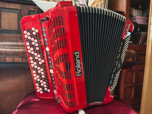 Fisarmonica bottoni roland - a,