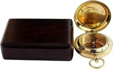 Antica bussola tascabile