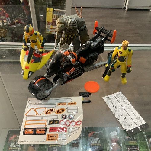 Hasbro action man atom - man,